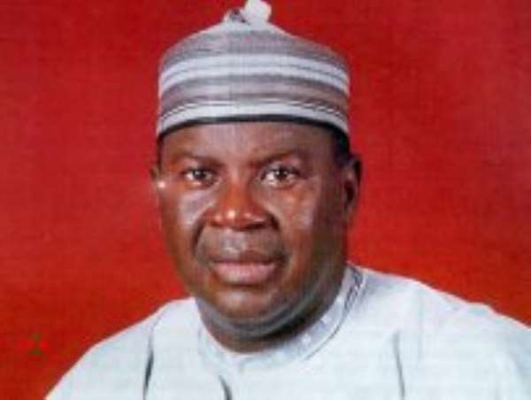 Aliu consoles Walas on Wa-Na's death